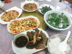 -洪霞餐馆