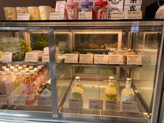 面包甜点陈列柜-喜茶(广州中山六路店)