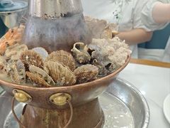 -一口猪海鲜浑锅·东北家常菜