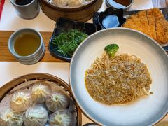 -馋三尺蟹粉小笼(人民广场店)