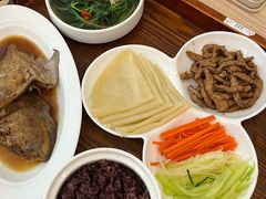 -雪梅月子中心(华侨城店)