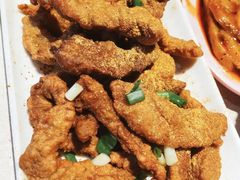 -爆炸头阿姨小四川正宗川味小吃(无任何分店)