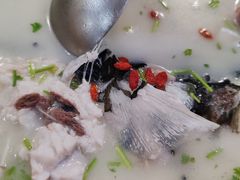 -美顺香食府鱼头老店(雪野湖店)