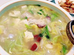 黄家烤肉炖菜-鹊华居·地道鲁菜·海鲜·融合味(大明湖店)