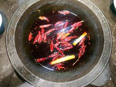 -红九格老火锅(三峡广场店)