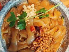 -山河屯铁锅炖·非遗东北菜(南山店)