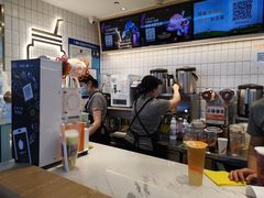 -CoCo都可(湖滨银泰店B区店)