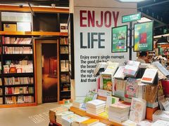 -西西弗书店&矢量咖啡(凯德晶萃广场店)