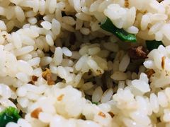 绍子蛋炒饭-乐山长药老地方油炸串串(峨眉四中店)