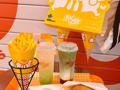 -正佳冰河湾真冰滑冰场