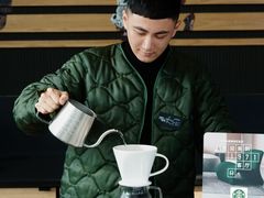 -星巴克臻选(成都环球乐天店)