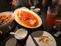 -凤凰湘语·平价海鲜餐厅(浦东旗舰店)