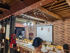 -玩坞轰趴馆·户外团建聚会主题生日派对馆(世豪广场店)