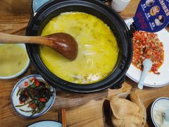 -九锅一堂酸菜鱼(新南凯德直营店)