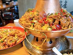 -炉小二铜锅牛蛙•川湘菜(三里屯店)