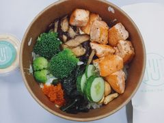 夏威夷爆炸三文鱼波奇沙拉-沙野轻食(静安寺店)