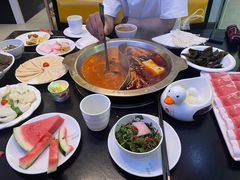 -重庆小天鹅火锅(中商广场店)