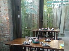 -西部一串烧烤·地道湘西小串