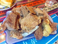 手抓牦牛肉-卡万金特色藏餐