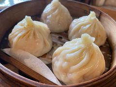 蟹粉小笼-鑫震源·苏式大虾生煎(山塘街店)