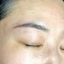 -一个差评成就的纹眉店