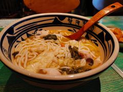 -鑫花溪牛肉米粉(东环大润发店)