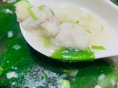 鲜嫩黄花鱼丸汤-将相和·海鲜蒸饺大连菜