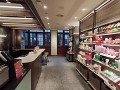 -星巴克臻选(上海今潮8弄店)