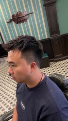-海文先生国潮烫染男士理发馆