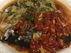 剁椒鱼头-一盐堂本帮菜(外滩店)