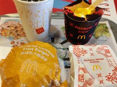 -麦当劳(得来速店)