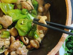 -麻伊伏土菜馆(朗州路店)