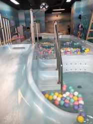 -皮卡萌母婴游泳馆(龙岩新罗万达店)