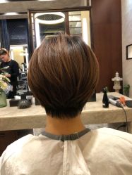 -AKOZO Beauty Salon