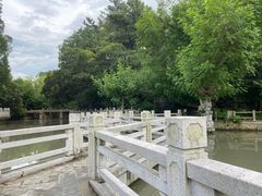 -汇龙潭