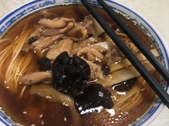 素佛跳墙菌菇面-春风松月楼(七宝万科店)