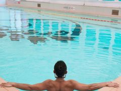 -深圳富苑皇冠假日套房酒店