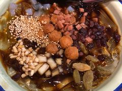 -爆炸头阿姨小四川正宗川味小吃(无任何分店)