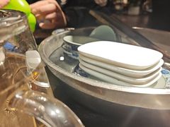 -大匠工房古船木艺术餐厅·猪肚鸡专门店(长白仙岛店)
