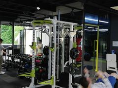 -Liking Fit24小时智能健身(金汇路韩国街店)