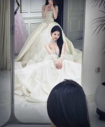 -拉瑞娜LaReine婚纱礼服高级定制