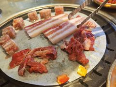 -哈哈碳都·牛肋条无限自助烤肉(台江万达店)