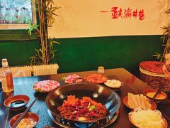 -渝井巷重庆老火锅(沈阳吉祥店)