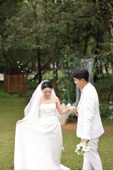 -雪中彩影婚纱摄影·微光艺术中心