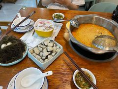 -老何家后安粉·糟粕醋海鲜火锅(三亚湾椰梦长廊店)