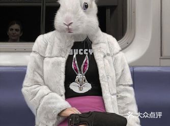 与众不同的地铁乘客，你见过吗