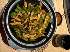 -川堂风·跷脚牛肉·乐山爆炒(宝山日月光店)