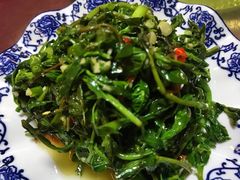 -邱二餐馆