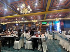 -乡村馕坑肉·烧烤·新疆菜·本地人更爱吃(阿勒泰首店)