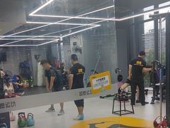 -超鹿运动(五四路恒力城店)